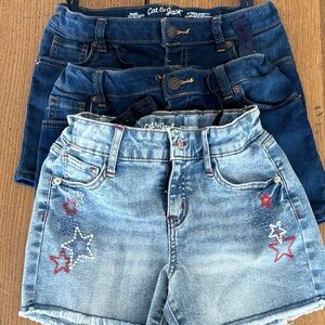Cat & Jack stretchy Jean 3 Shorts - Blue L10/12